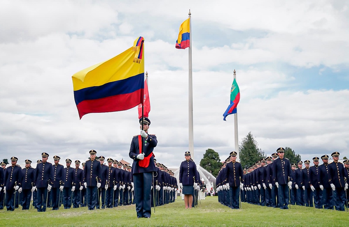 Ceremonia de ascenso al grado de subteniente del Ejército Nacional 