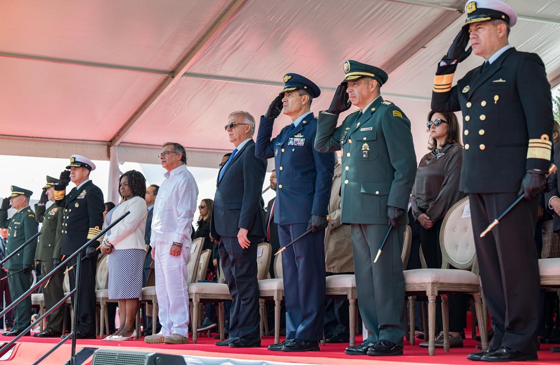 Fuerzas Militares avivaron el orgullo de Independencia, mostrando sus capacidades en homenaje al pueblo colombiano  