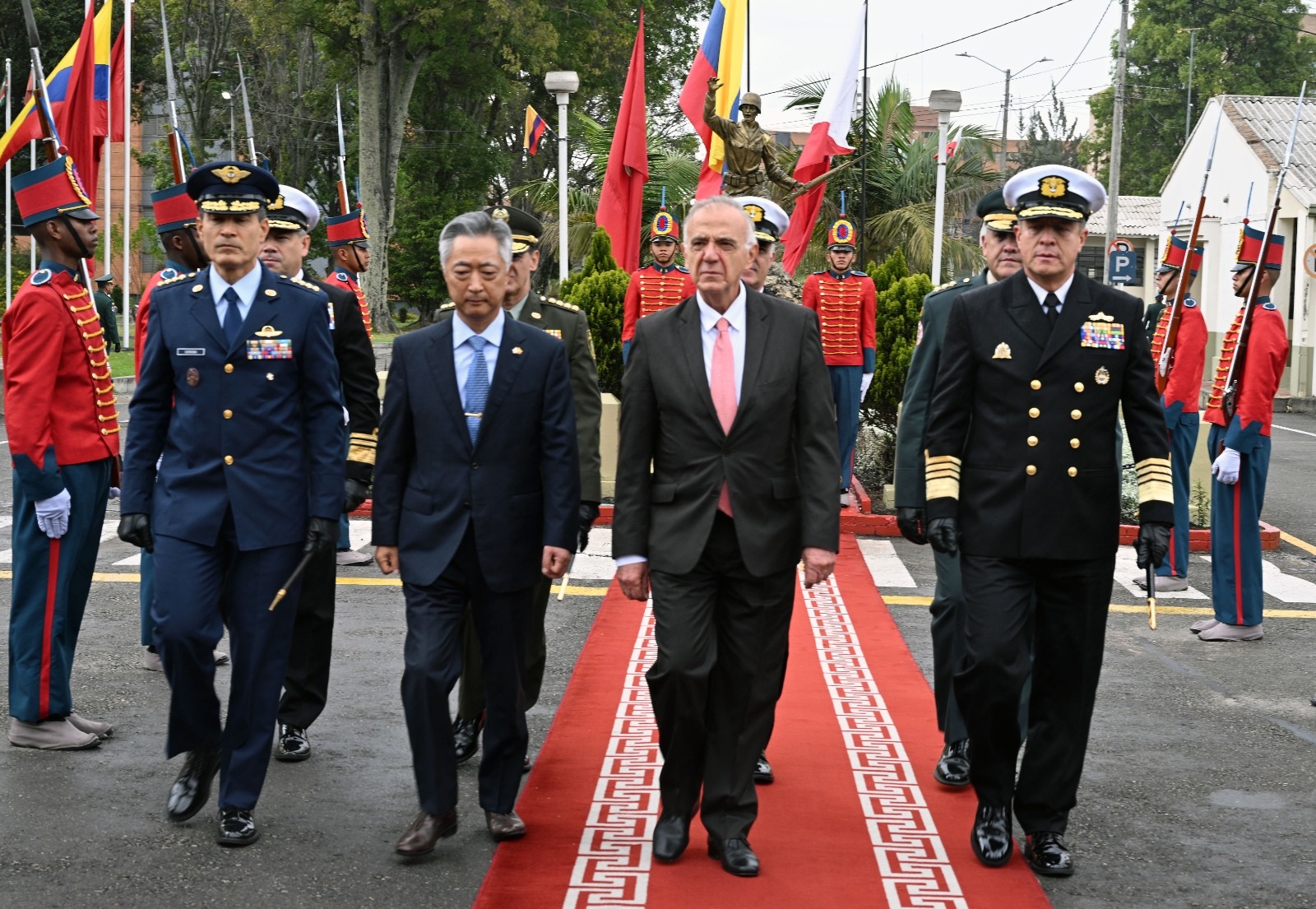 Gobierno Nacional entregó 89 subsidios de vivienda a veteranos de la Fuerza Pública