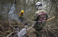 Así es el trabajo de los soldados en el control y extinción de incendios forestales