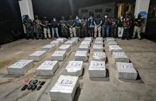 cogfm-armada-de-colombia-y-los-estados-unidos-incautan-toneladas-de-clorhidrato-de-cocaina-20.jpg