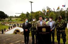 cogfm-ministro-de-defensa-en-el-puente-de-boyaca-con-autoridades-civiles-militares-y-policiales-05.jpg