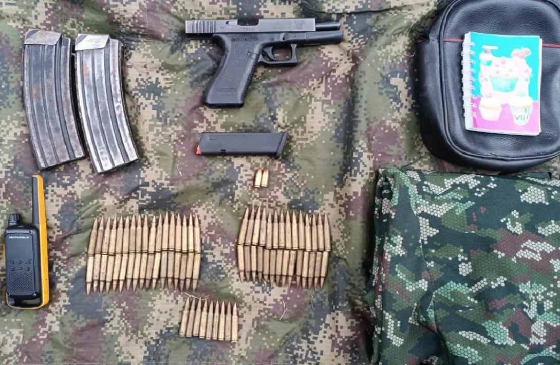 En Nariño, tropas del Ejército Nacional incautaron armamento y municiones del ELN