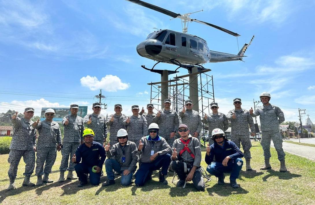 Finaliza la restauración del monumento del helicóptero de las Delicias