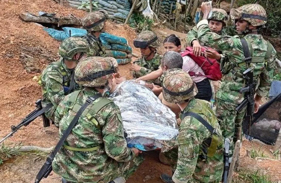 Tropas del Ejército adelantaron operación humanitaria para evacuar a concejal de Argelia víctima de una mina antipersonal