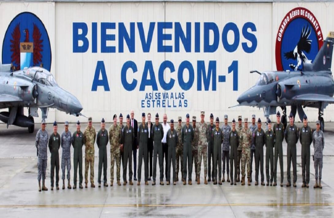 Reunión con la Fuerza Aérea de Estados Unidos para optimizar capacidades y avances en seguridad regional