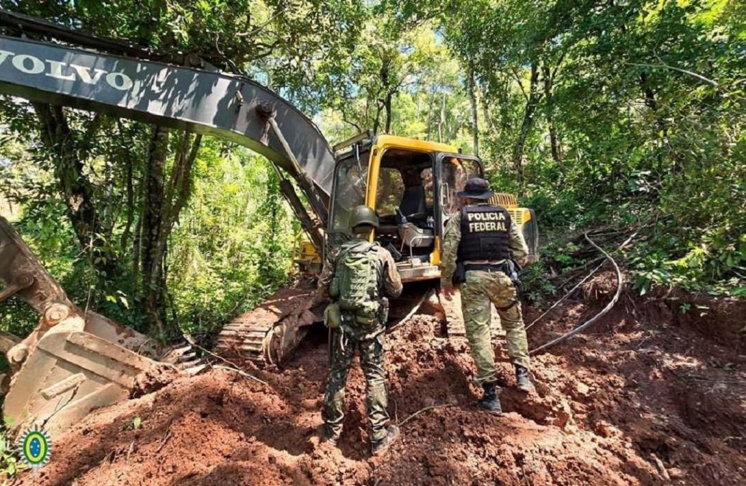 Fuerzas Militares de Colombia y Brasil neutralizan gigante entable minero en Amazonas