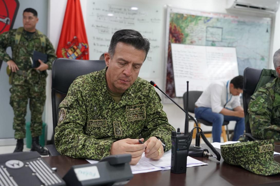 Comandante de las Fuerzas Militares imparte órdenes a las unidades, tras atentado a la Base Militar en Puerto Jordán - Arauca