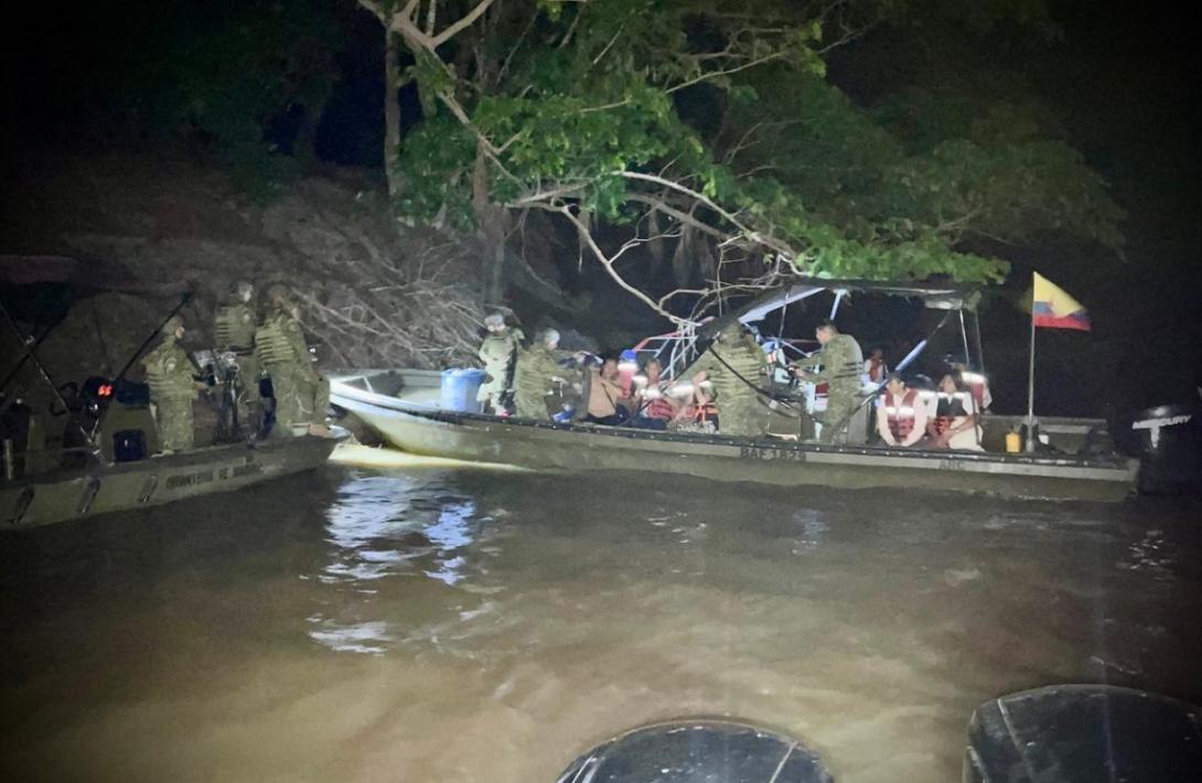 Armada de Colombia rescató 33 personas tras naufragio en el río Guaviare