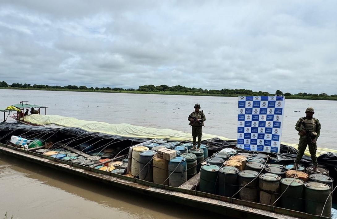 En los departamentos de Bolívar, Cesar y Chocó, incautados más de 12 mil galones de combustible y 110 toneladas de cemento