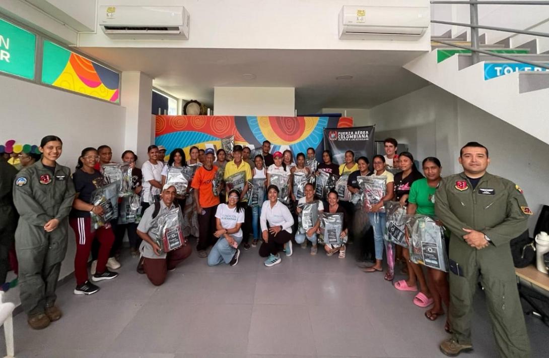 Familias de Sitio Nuevo en Magdalena fueron beneficiadas con elementos para el hogar