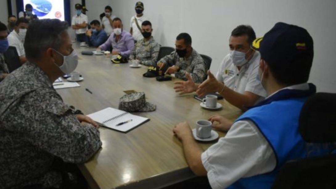 cgfm-armada-de-colombia-y-autoridades-civiles-de-bolivar-ratifican-compromiso-con-la-seguridad-en-los-montes-de-maria.jpg