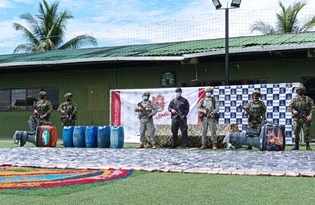 cogfm-armada-colombia-incauta-mas-de-media-tonelada-de-marihuana-en-el-pacifico-colombiano-11.jpg