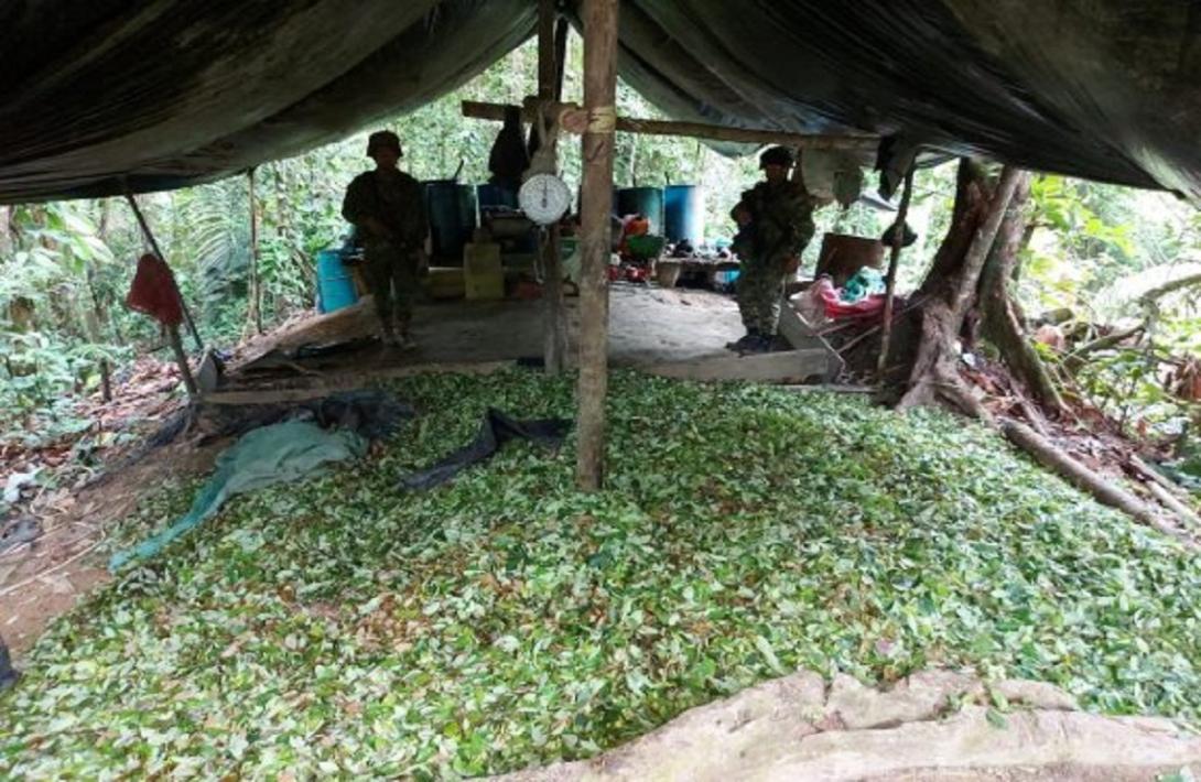 cogfm-armada-de-colombia-neutraliza-laboratorio-del-gao-residual-para-procesamiento-de-coca-en-el-cauca-01.jpg