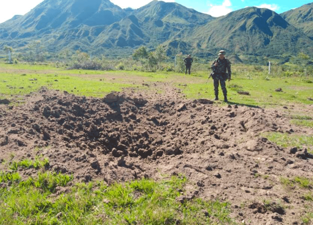 cogfm-ejc-fac-pista-ilegal-aerea-inhabilitada-cauca-05.gif