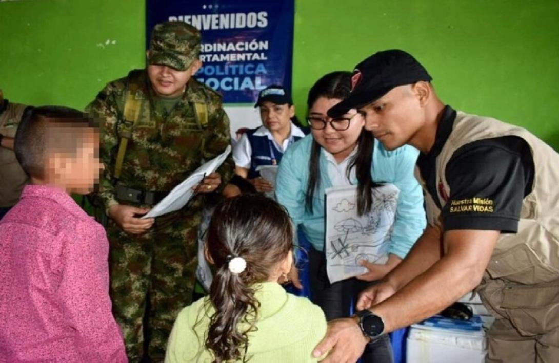 cogfm-ejercito-nacional-beneficia-a-mas-de-100-ninos-en-jornada-de-apoyo-al-desarrollo-en-norcasia-caqueta-24.jpg