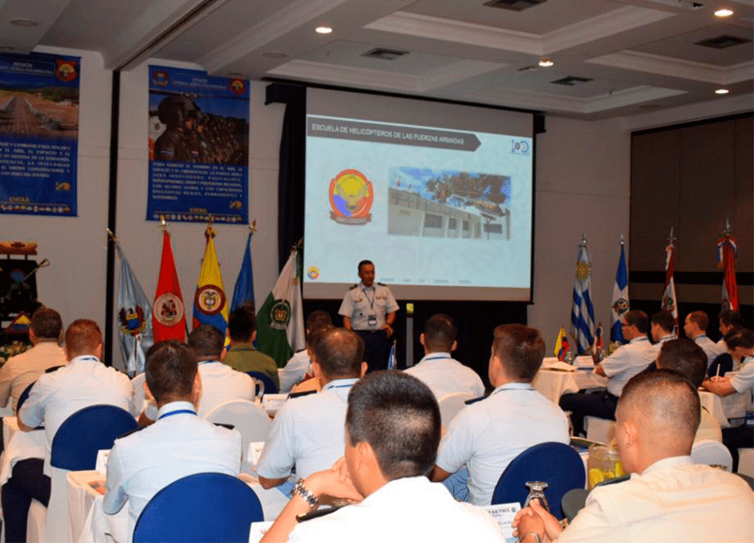 cogfm-fac-congreso-helicopteros-de-latinoamerica-20.gif