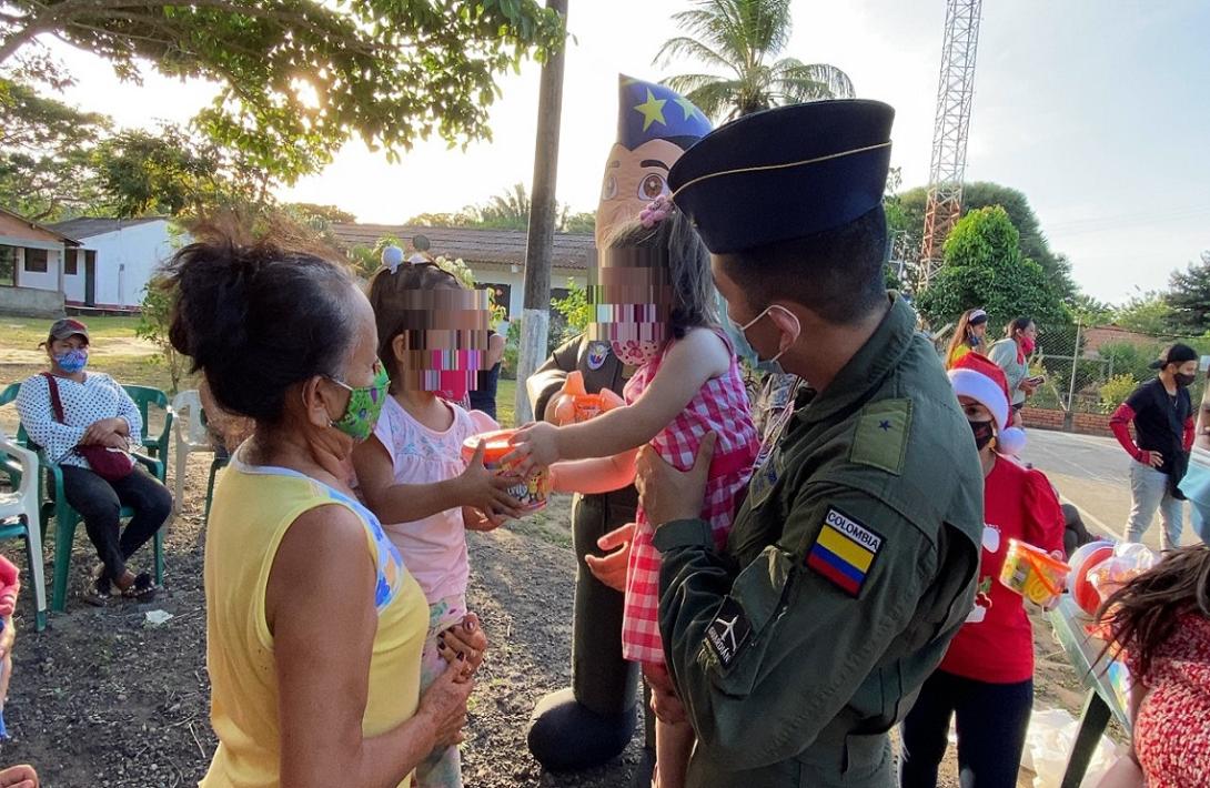 cogfm-fuerza-aerea-colombiana-operacion-navidad-casanare-04.jpg