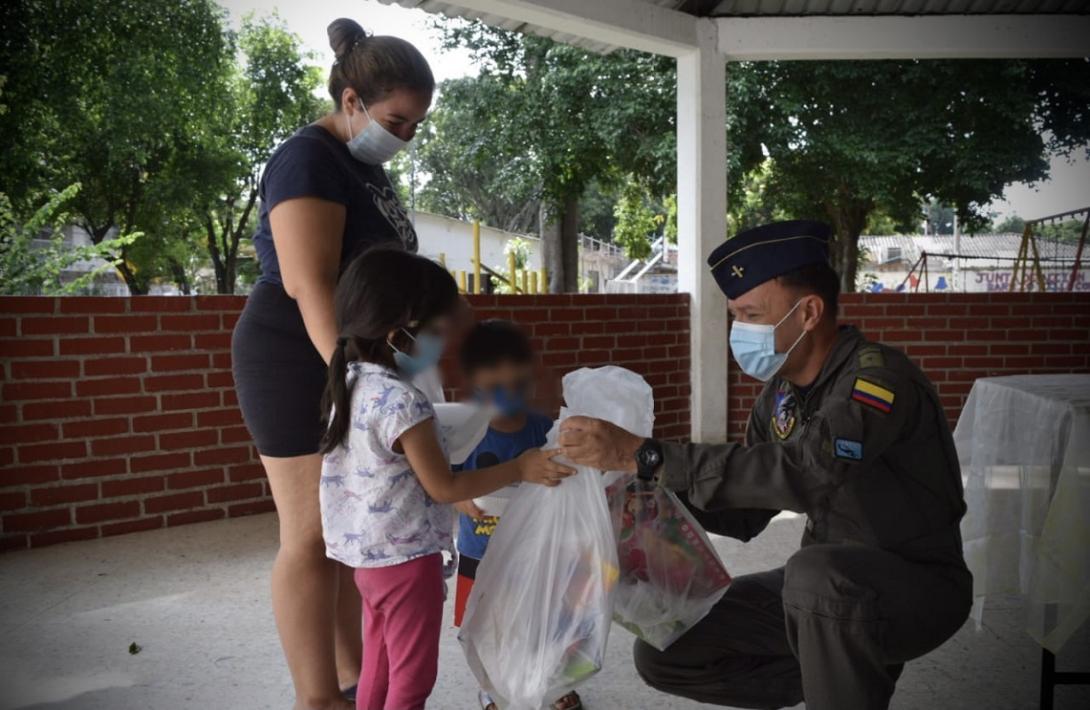 cogfm-fuerza-aerea-un-desayuno-con-amor-valle-del-cauca-22.jpg