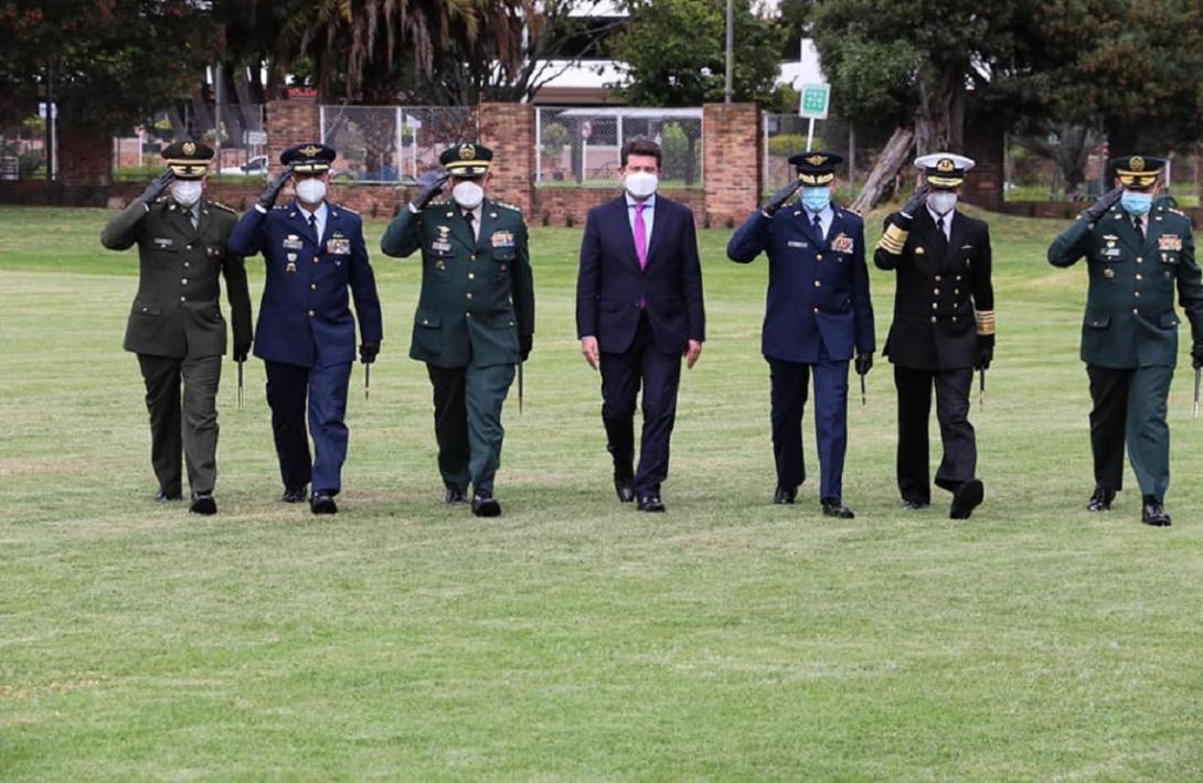 cogfm-mindefensa-preside-aniversario-56-del-ministerio-30.jpg