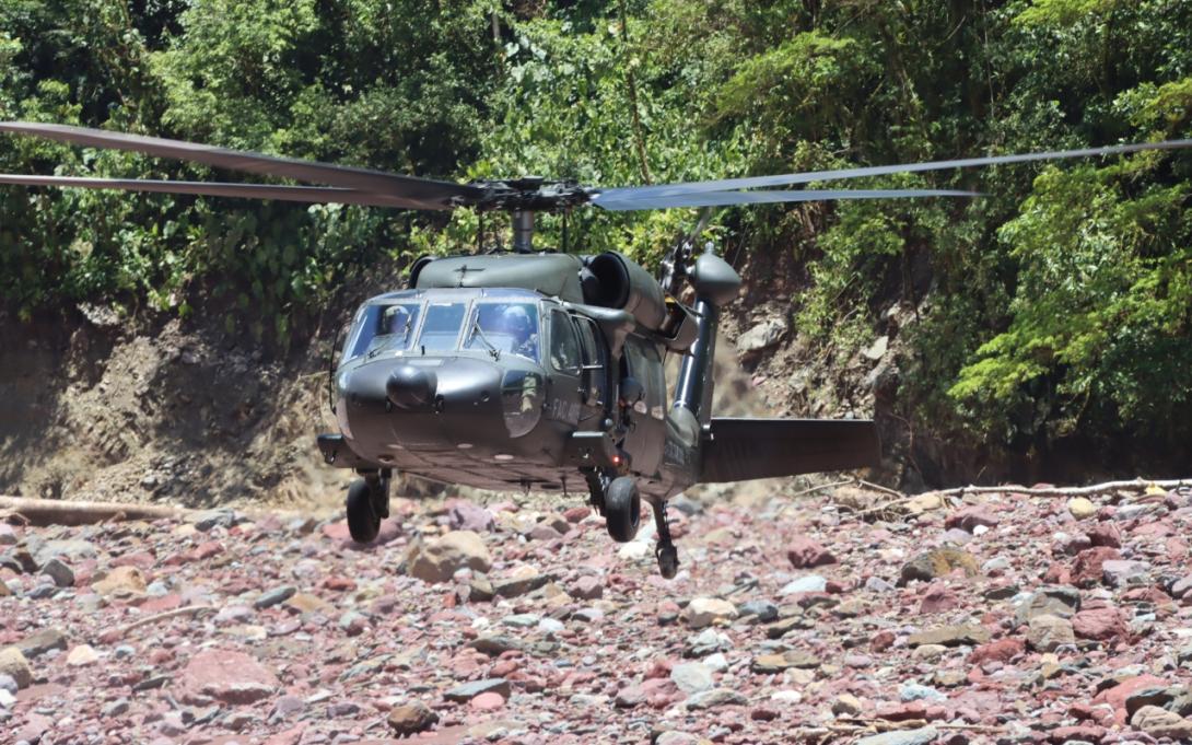 fuerza-aerea-colombiana-construyendo-tejido-social-en-cada-vuelo.jpg